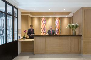 Hotels Le Littre : photos des chambres