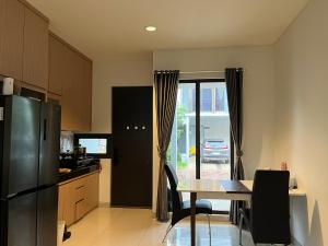 2 Floor Cozy House in Wisteria Jakarta Garden City