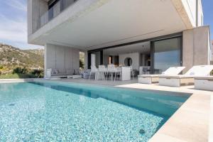 Villa Infinity Residence with infinity pool, sea view