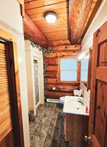Privacy @ Bras d’Or Lake Eagle House Chalet
