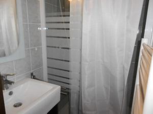 Appartements Residence Hameau Du Soleil - APPARTEMENT 4 PERSONNES VIELLE-AURE MAE-3434 : photos des chambres