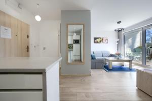 ApartamentyPrzyMorzu Apartament z basenem i bawialnią