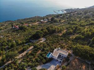 Luxury Villa Ovation heated pool sea view