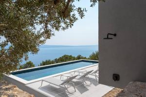 Luxury Villa Ovation heated pool sea view