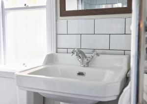 The Kings Head Wroxham by Greene King Inns