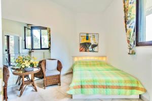 The Sani Jewels, Villa Natalia