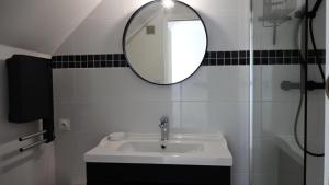 Appartements Residence Hameau Pre De Guignan - 3 Pieces pour 5 Personnes 931 : photos des chambres