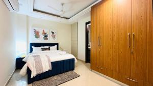 BluO Elegant 4BHK Saket - Lift, Balcony, Parking