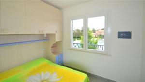 Terraced house with private garden