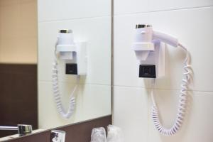 Classic Suite with Land View (2 Adults + 1 Child up to 12 years old) room in Alvor Baia Resort Hotel