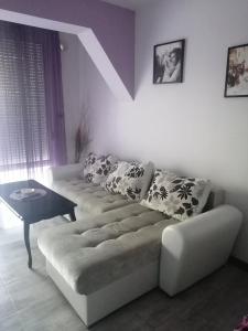 Villa Pavlovic - 30m from the beach