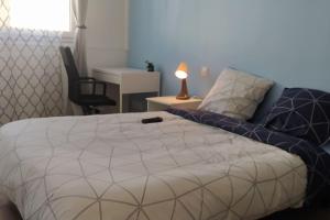 Parisian Cosy flat with Balcony