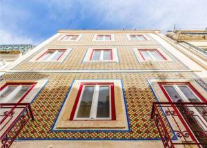 Lisbon Charming Santos Apartment w Patio
