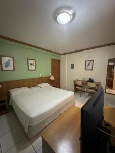 Resort Golden Dolphin Grand Hotel 517 - com roupa de cama e banho