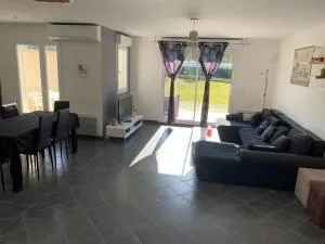 Villa T3 5p de 85m² avec jardin à CALVI - كالفي