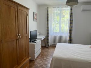 Superbe Villa Piscine Le Céladore de Sarlat Climatisé, 7 Min à pied du Centre