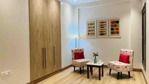 BluO 3BHK Saket CityWalk Mall - Lift, Balcony, Parking