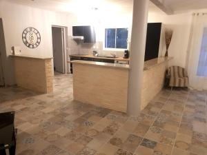 Appartement spacieux et confortable à Clermont-Dessous, terrasse