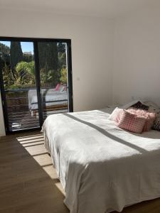 Dream azur House Riviera swimming-pool close to the beach