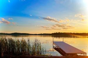 Tranquil Beauty at Spitzer Lake Nature Escape