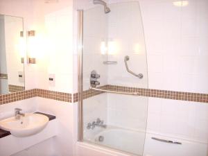 Standard Double or Twin Room - Seasonal Break room in The Barns Hotel