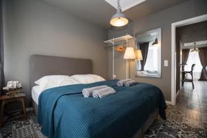 The LIV. - Central Station