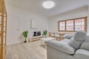 La estación by Clabao