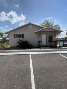 Bungalow- Bachelor/Bachelorette parties welcomed! - بحيرة أوزارك