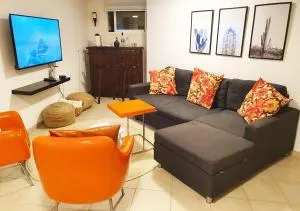Spacious and Peaceful 2BD with a Garden & Parking - Ramot HaShavim