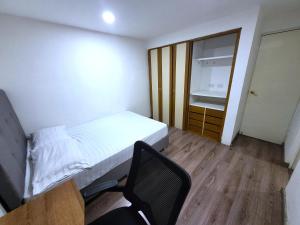 Roomy Bedroom with Private Bathroom for up to 2 people