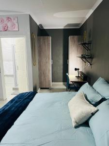 N and J place - 3hvězdičkové hotely ve městě Kimberley