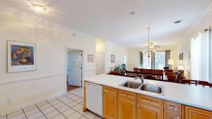 Four Bedroom, 3 Baths, Avian Forest, Scenic View