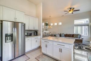 Theater Room, Fireplace Home 5 Mi to Dtwn Reno!