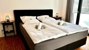 BeeFree City Connect-Metro-Shops-FreeParking - Ludwigsfeld