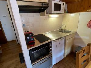 Joli studio au centre de Châtel, balcon et vue vallée - FR-1-693-76