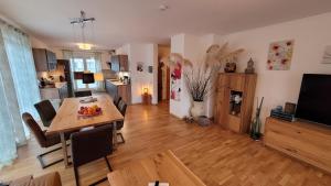 Helle Wohnung mit Balkon 120qm, 4Zimmer