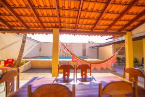 Casa Charmosa com Piscina e localização Incrível