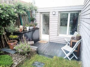 La Fremille T2 - 1br - 400m gare Versailles Paris - Piscine Terrasse Parking