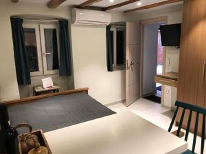 M&F Ground Studio in Old Town