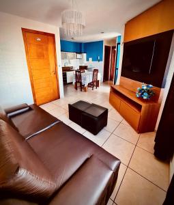 Aconchegantes Flats, 1 e 2 qtos, em Ponta Negra