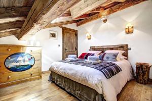 Chalets Residence La Ferme De Marie - Chalet La Ferme de Marie - 14 Personnes - Cote d-Arbroz MAE-3751 : photos des chambres