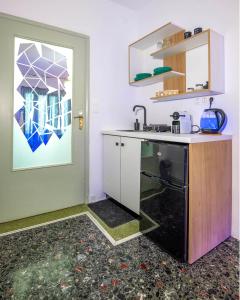 Sunny Palm Room Crete