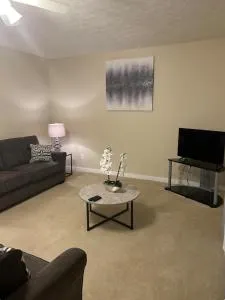 *Adorable luxurious 1 Bedroom* - Fitzpatrick