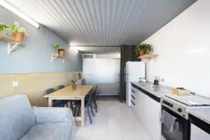 Seafront Beachroom - Salina