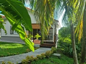 La Petite Charmeuse - Quartier de Balata-Tourtet