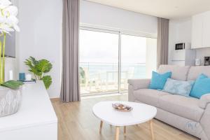 MC Suites Burgau with amazing front sea view