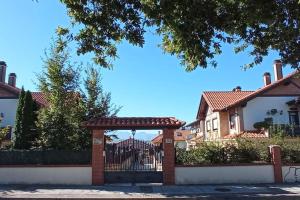 Somo&Pet Apartamento a 300 metros de la playa.