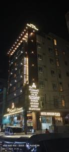 Hotel Windsor Plaza