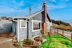 Junebug Cottage - Oceanside