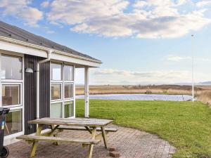 4 person holiday home in Thisted-By Traum